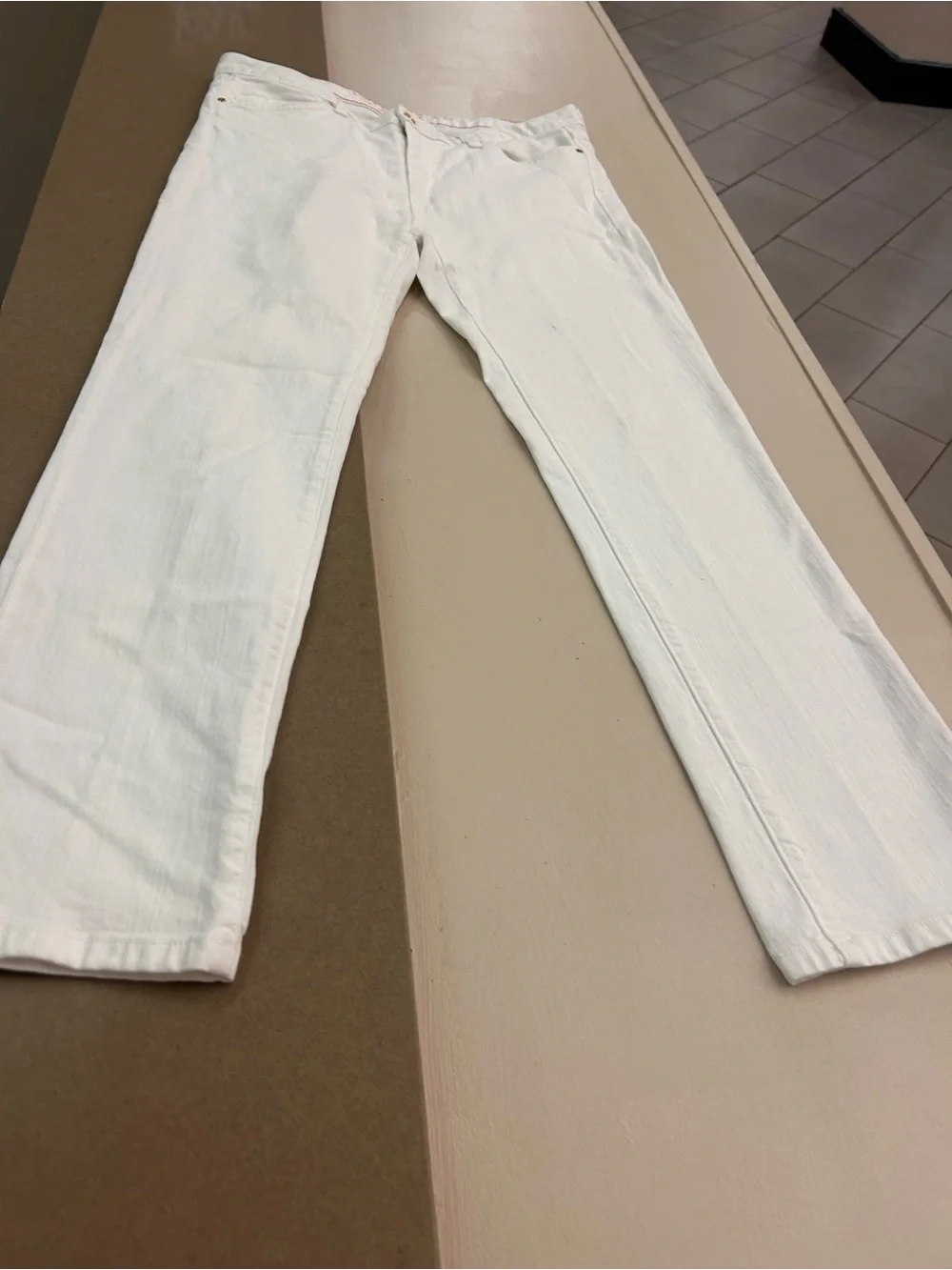 kate spade White High-Rise Jeans with Gold Button 31